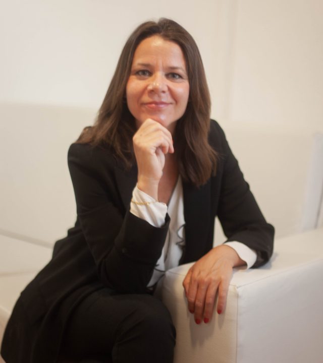 abogada de extrajeros angela mendez